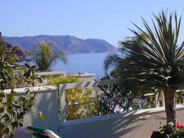 Apartament Nerja 1ª Linea De Playa De Burriana , Terraza Grande Al Mar Zewnętrze zdjęcie
